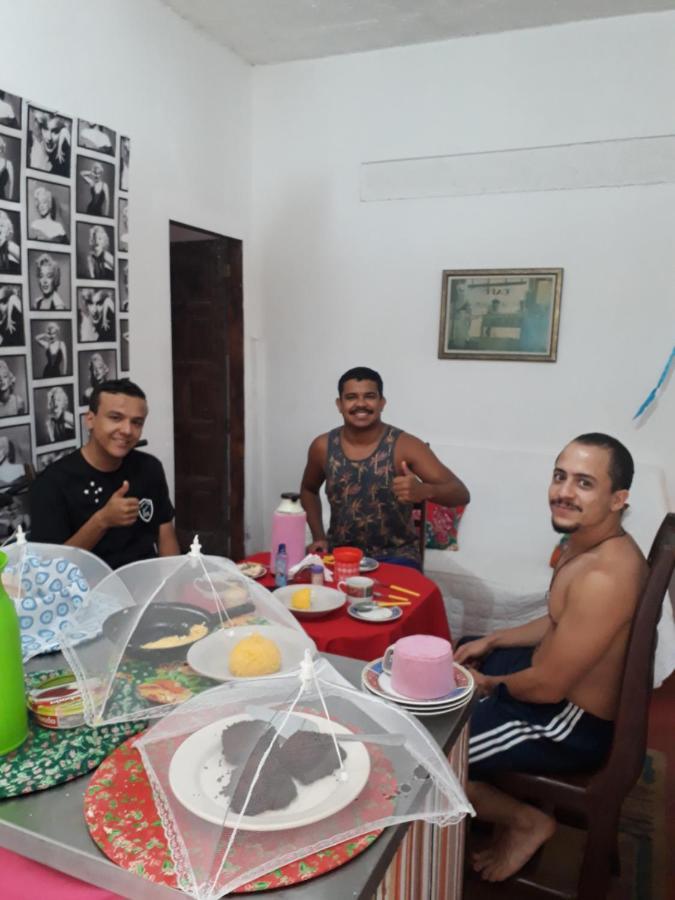 Perto Do Aeroporto De Salvador - Dona Pitanga Hostel Lauro de Freitas Dış mekan fotoğraf
