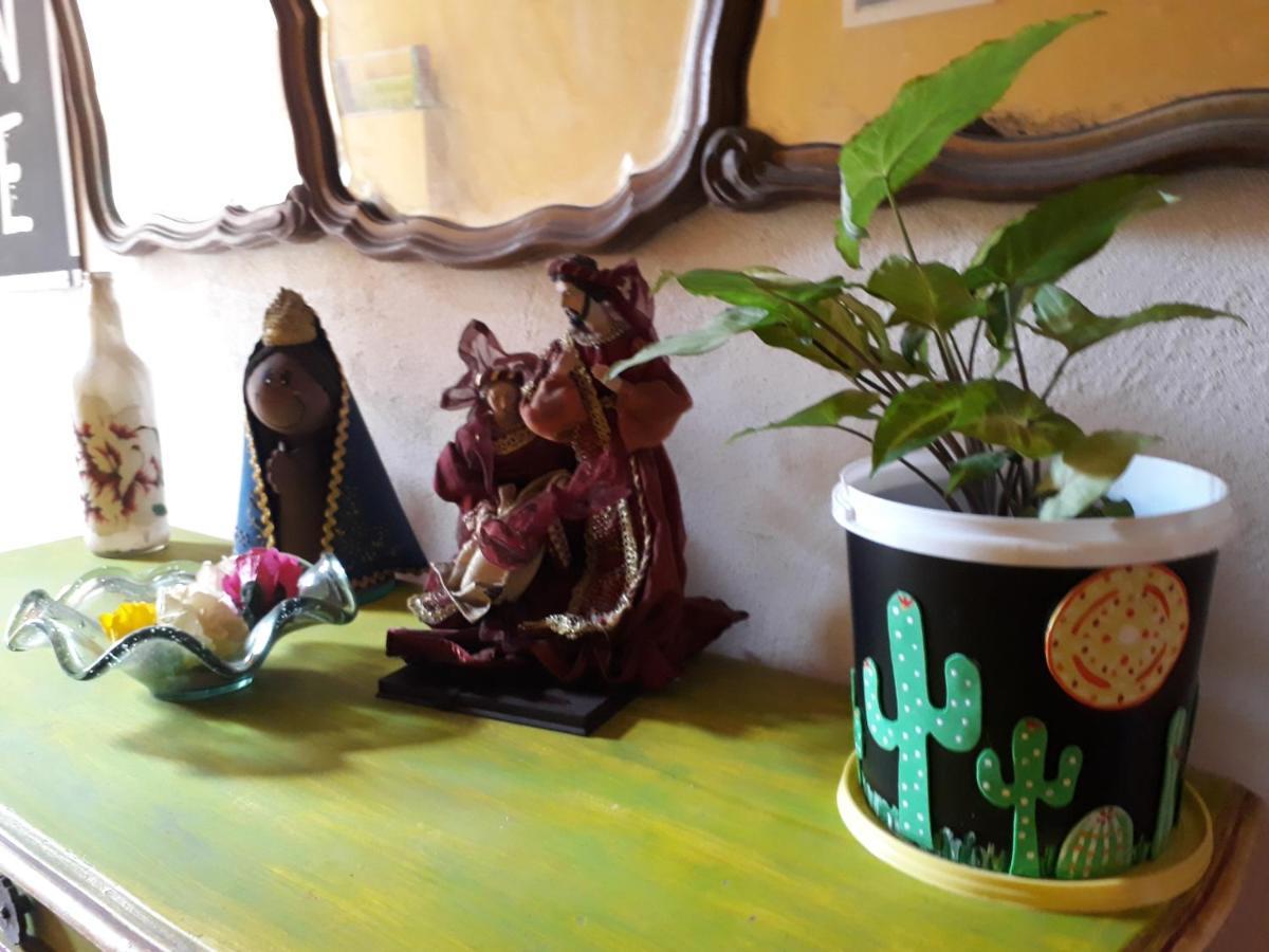 Perto Do Aeroporto De Salvador - Dona Pitanga Hostel Lauro de Freitas Dış mekan fotoğraf