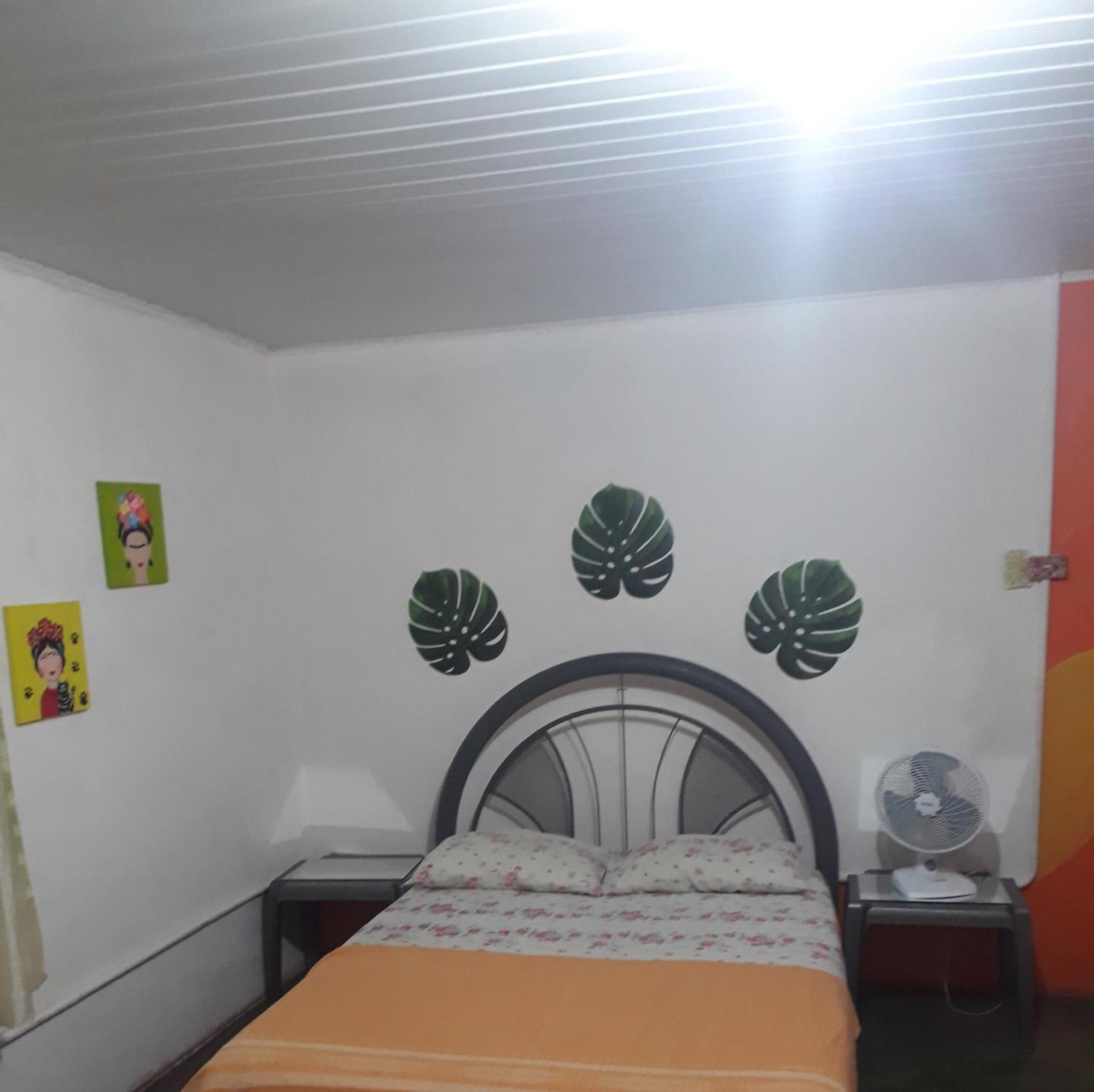 Perto Do Aeroporto De Salvador - Dona Pitanga Hostel Lauro de Freitas Dış mekan fotoğraf