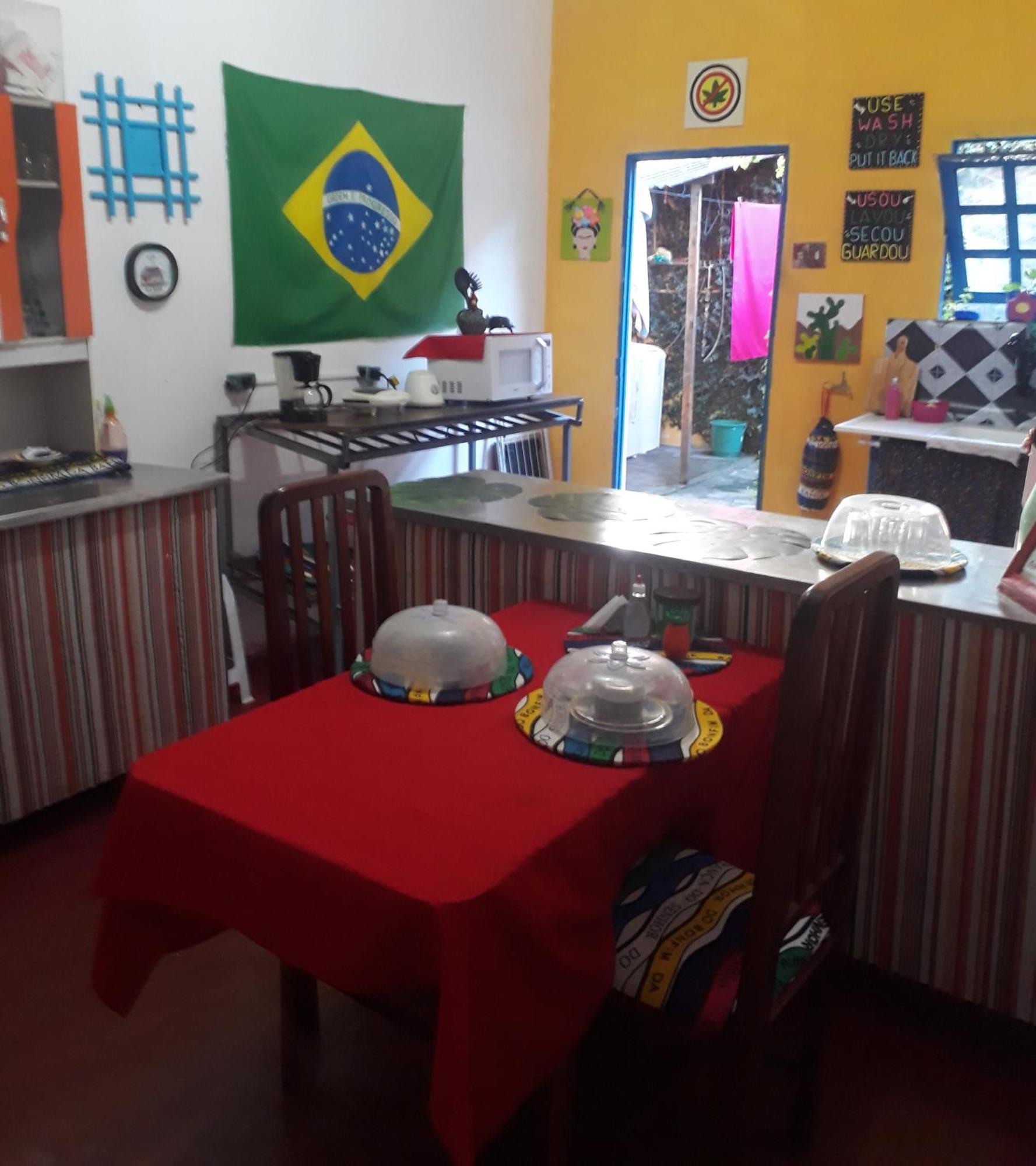 Perto Do Aeroporto De Salvador - Dona Pitanga Hostel Lauro de Freitas Dış mekan fotoğraf